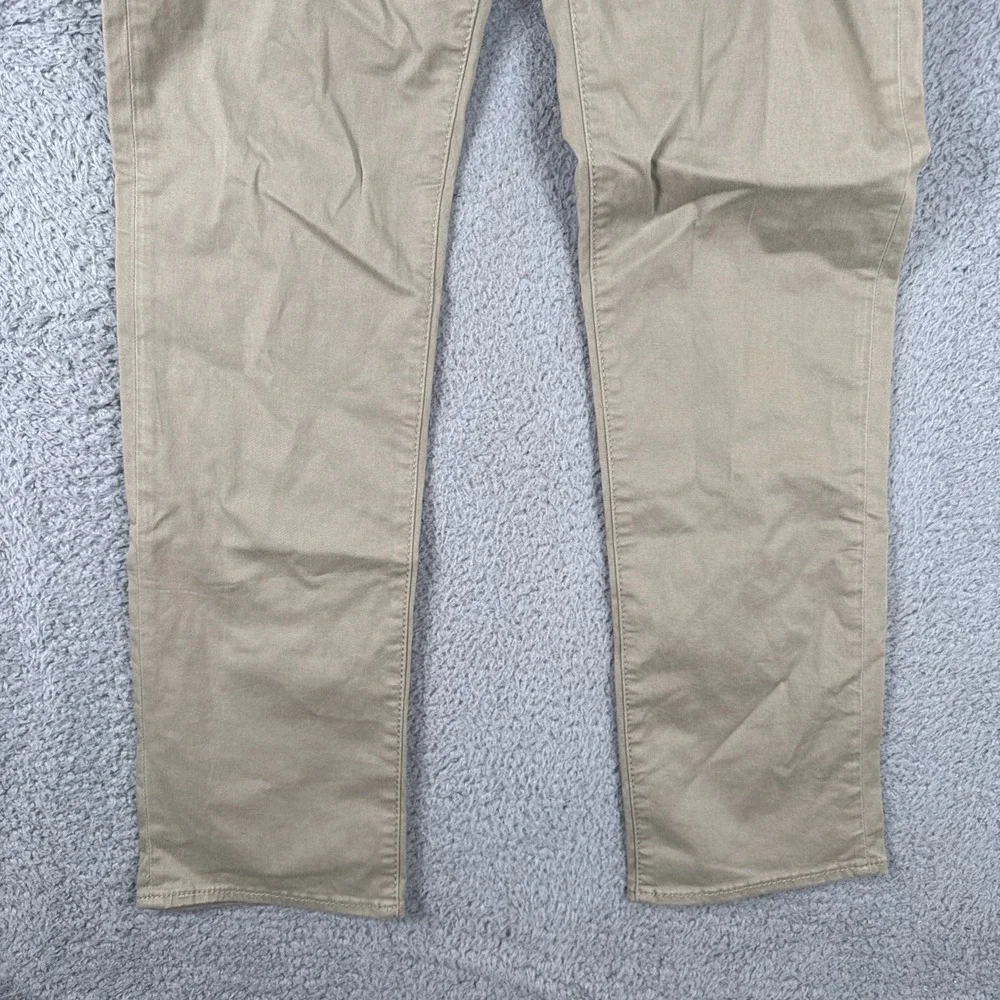 BKE Buckle Jake Chino Pants Mens 31x32 Khaki Beige Straight Leg Premium Stretch